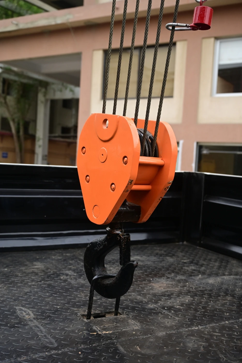 MTC safety hook detail